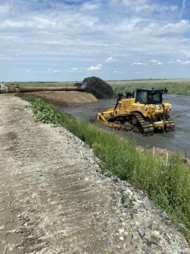 8.5.22-Great-Lakes-Dredging-discharge-in-CDF-3